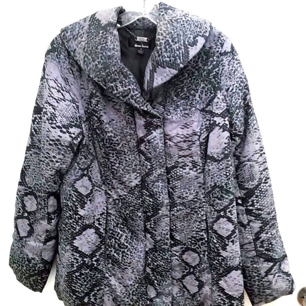 Women's Small Coat Jacket All Weather Snakeskin